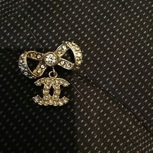 Chanel bowtie earrings